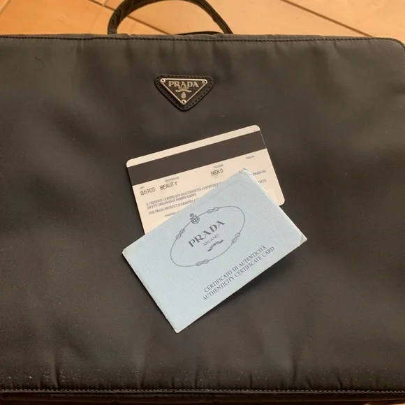 Prada - makeup case - vintage - black - Picture 10 of 10